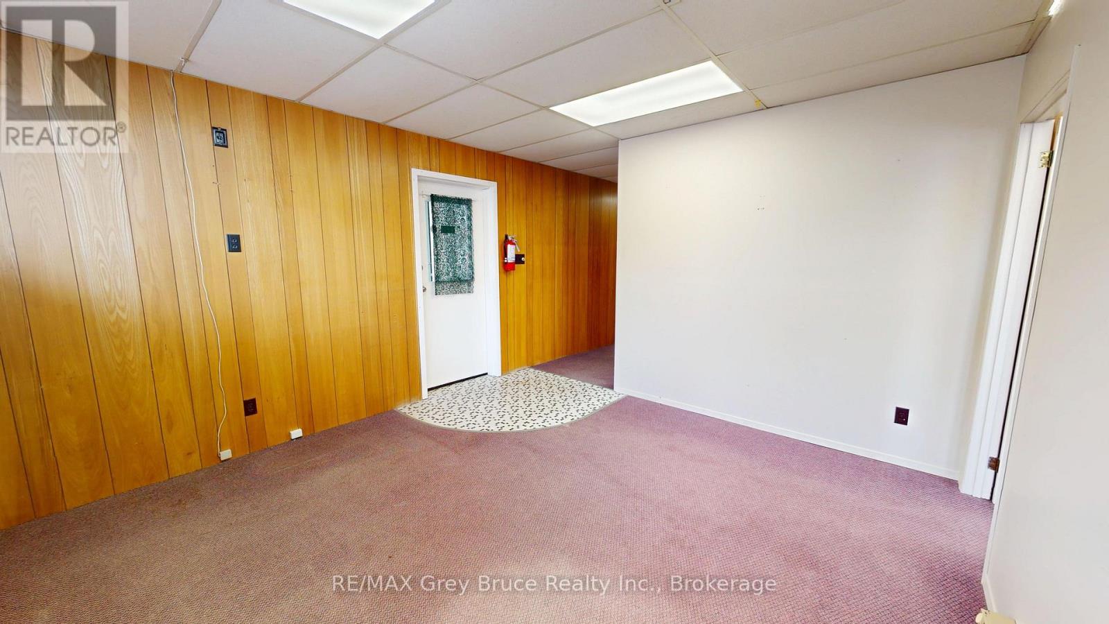 62 1st Avenue S Property Photo 4