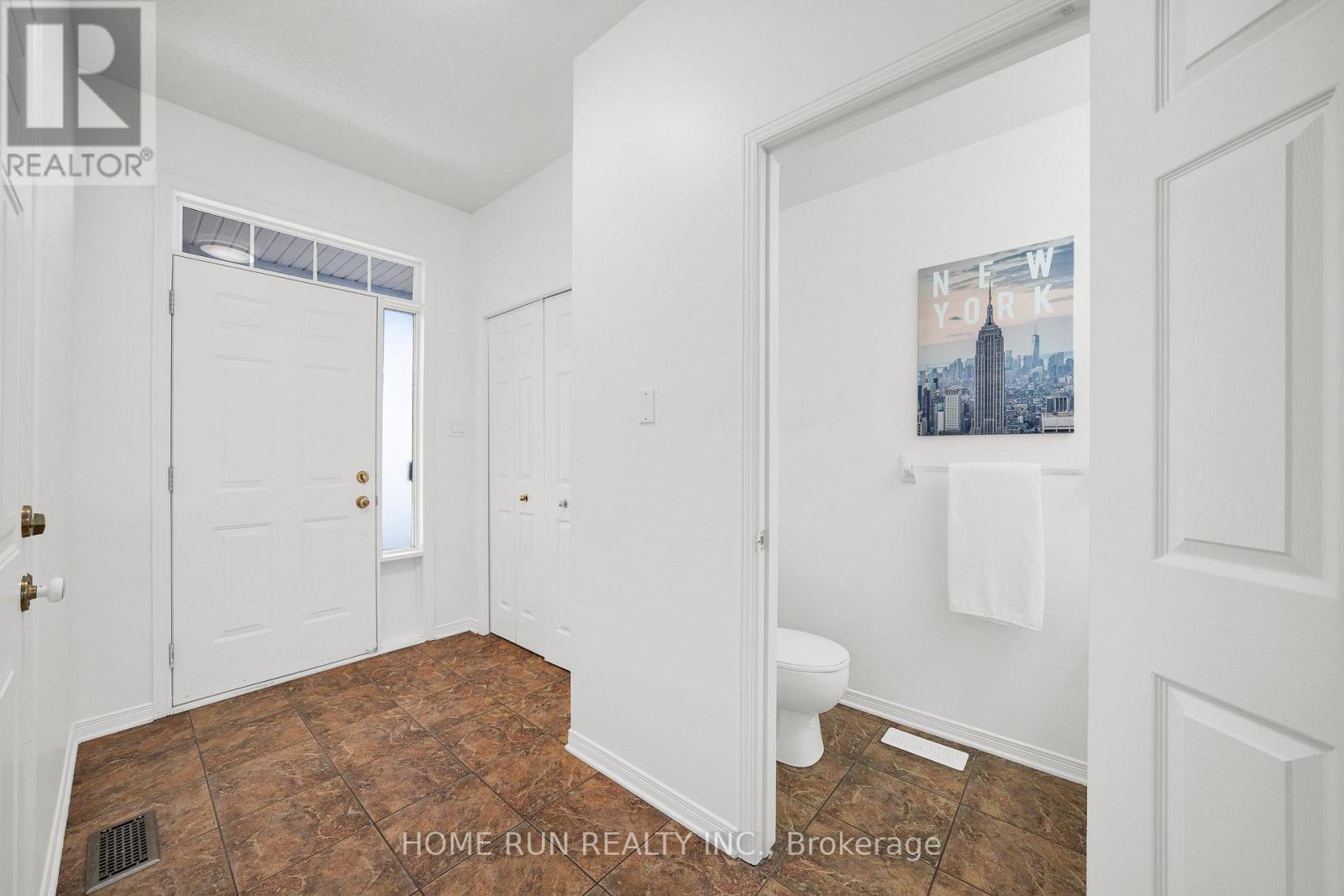 221 Royal Gala Private Property Photo 13