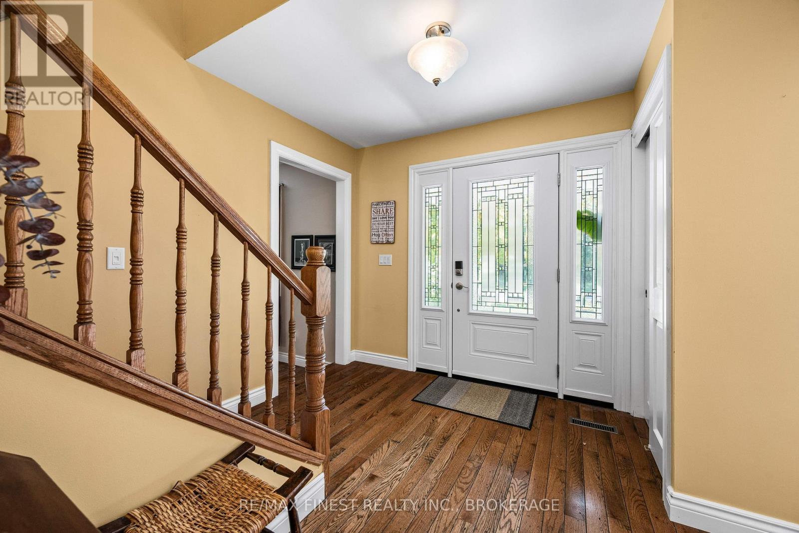 2032 Valleyview Drive Property Photo 5