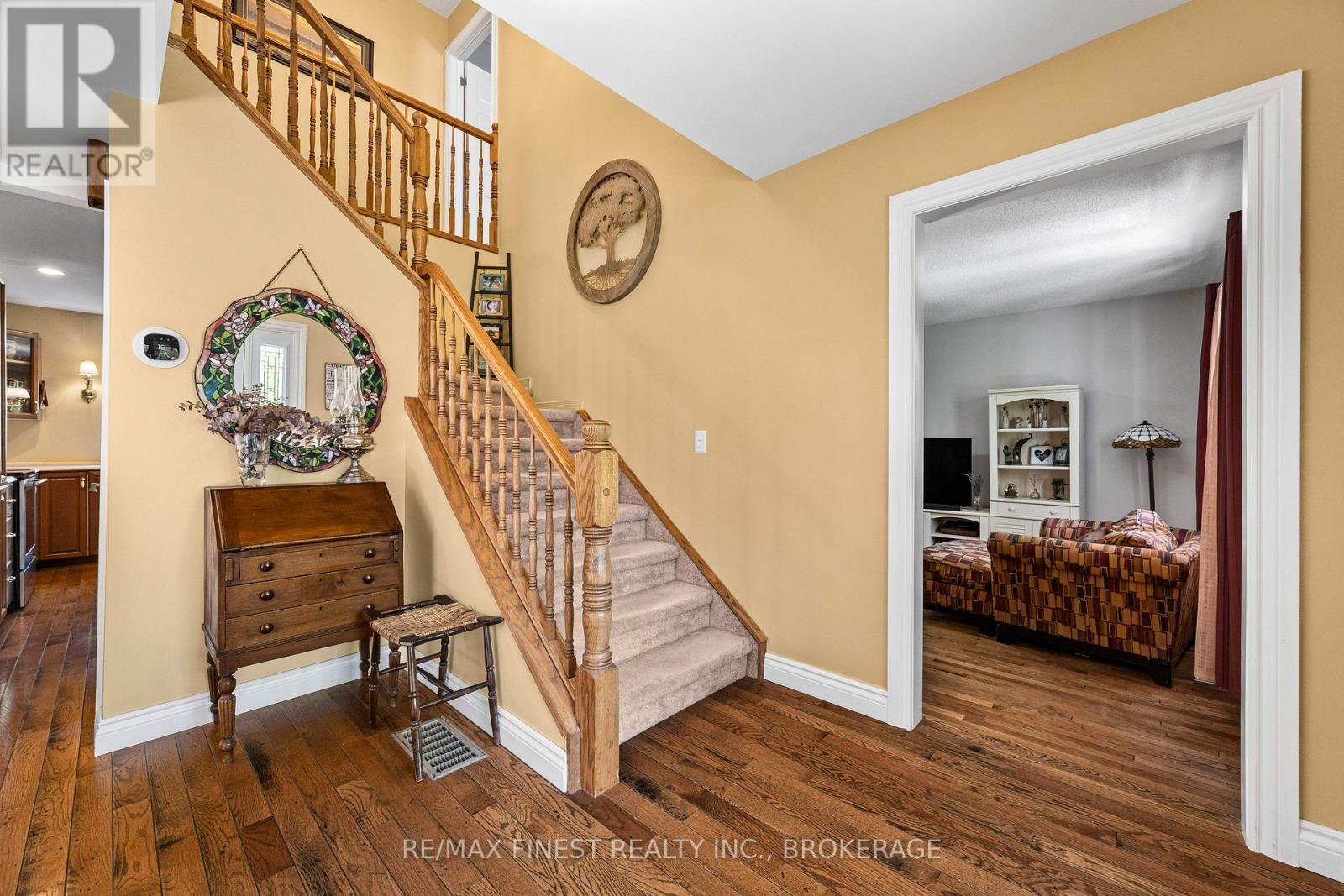 2032 Valleyview Drive Property Photo 6