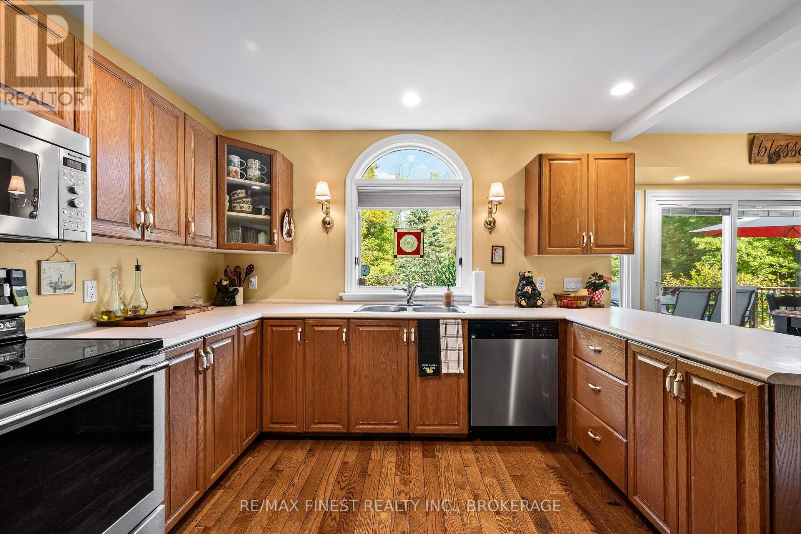2032 Valleyview Drive Property Photo 12