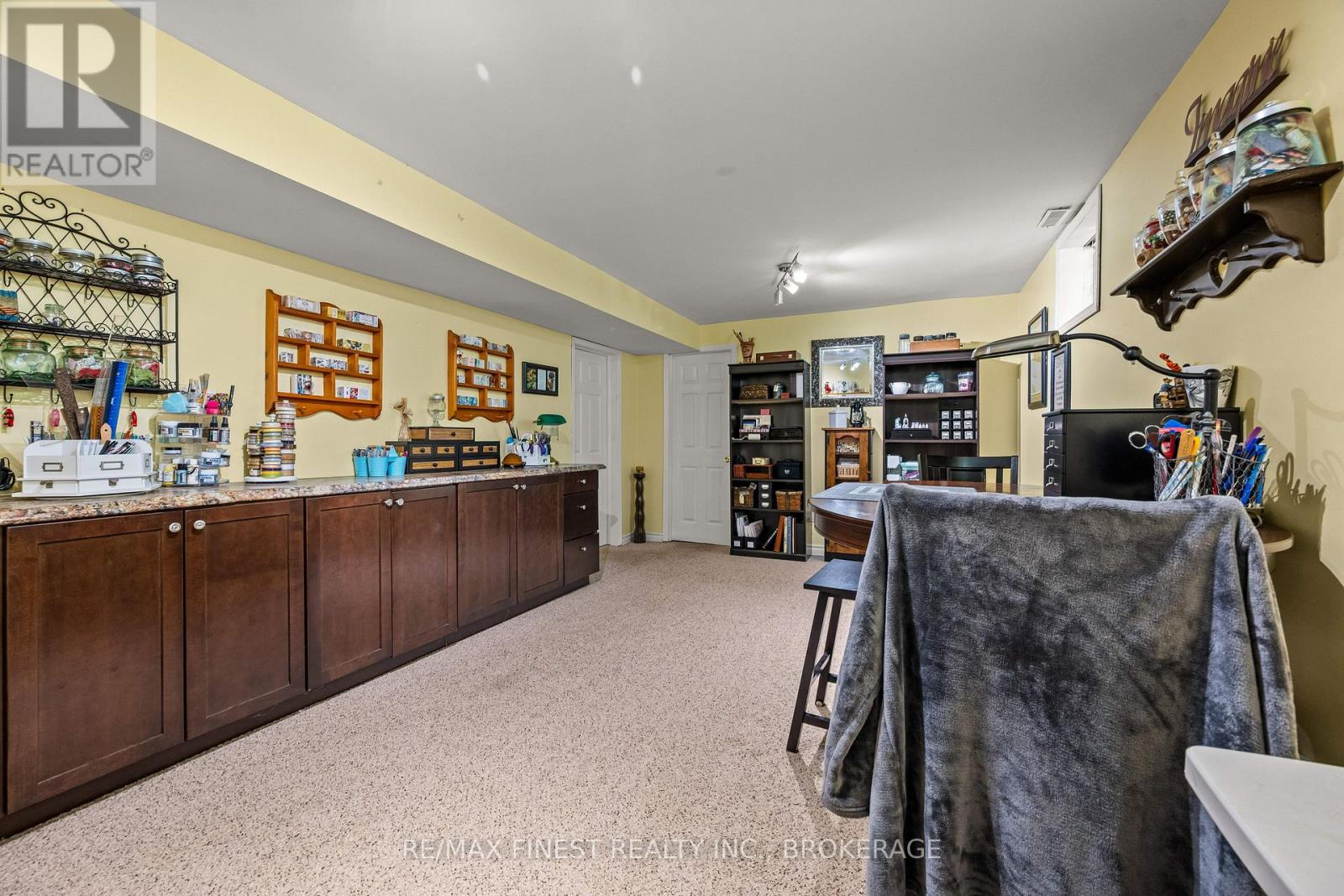 2032 Valleyview Drive Property Photo 36