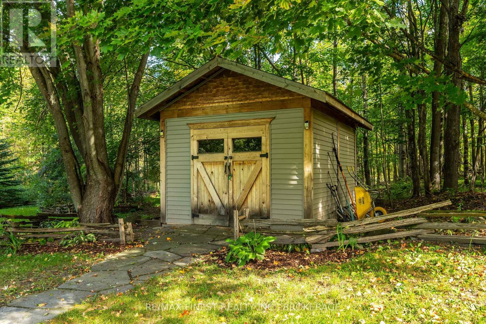 2032 Valleyview Drive Property Photo 42