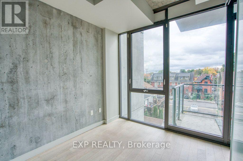 401 - 224 Lyon Street N Property Photo 4