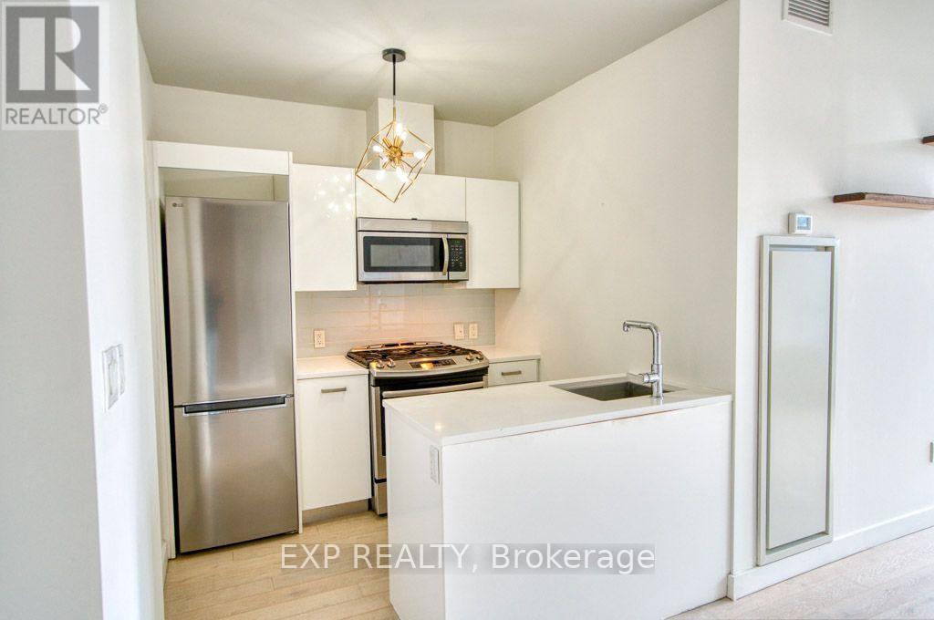 401 - 224 Lyon Street N Property Photo 13
