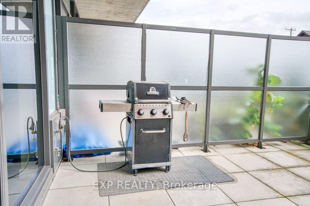 401 - 224 Lyon Street N Property Photo 41