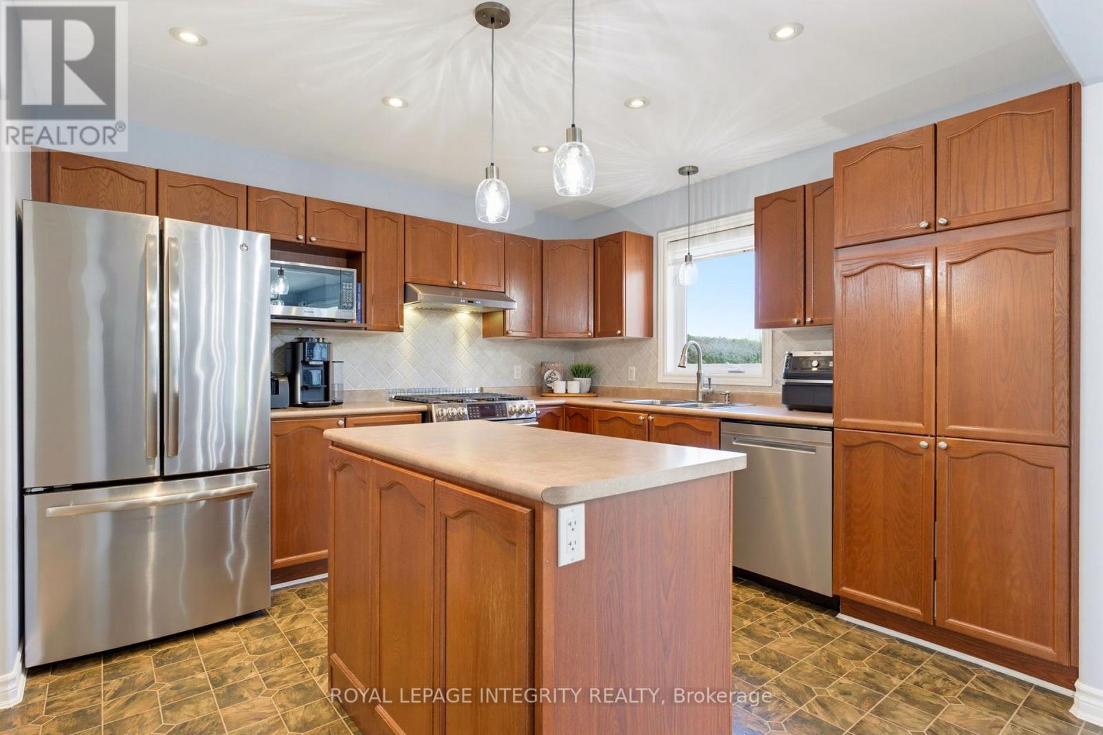 20 Merlin Street Property Photo 12