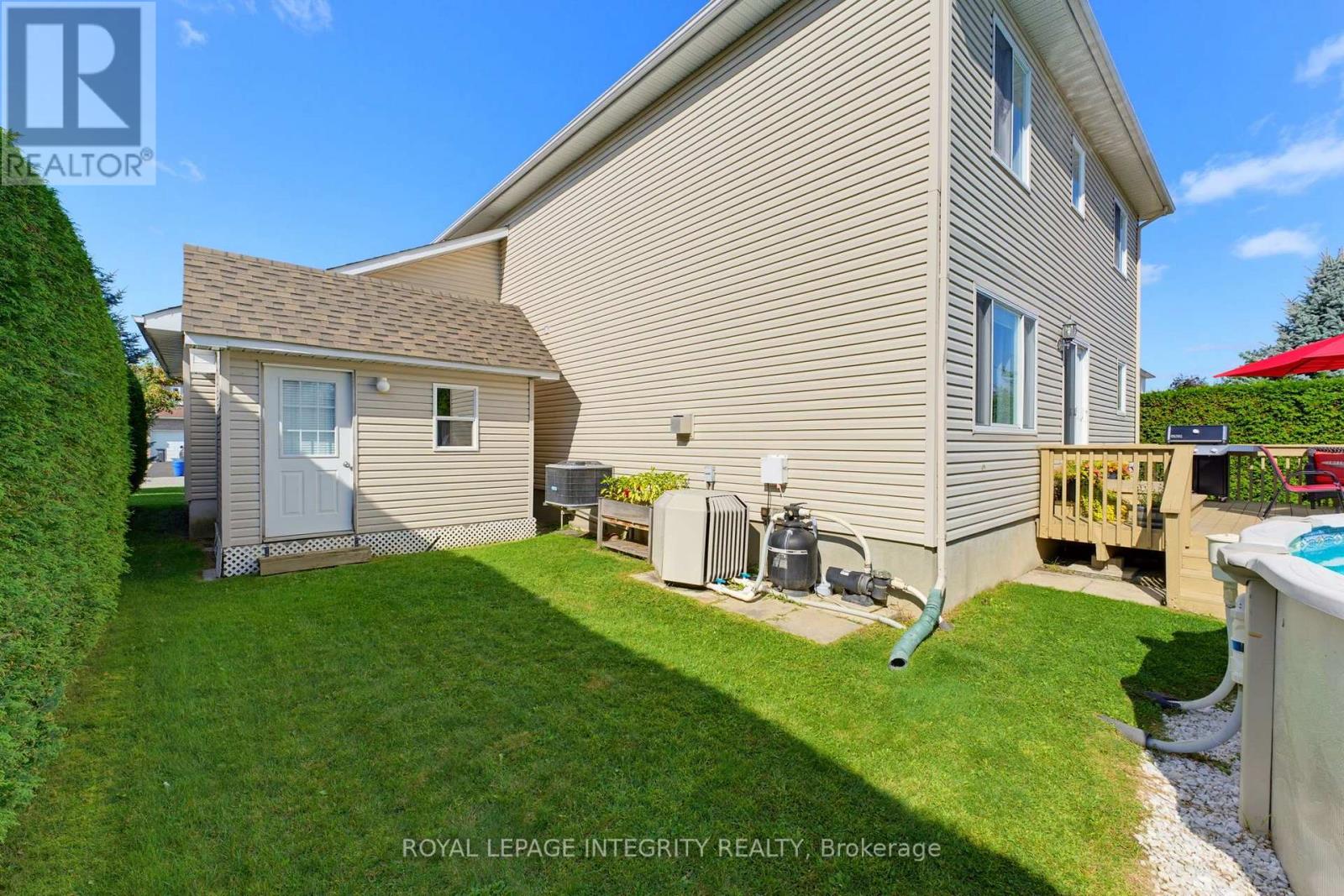 20 Merlin Street Property Photo 36