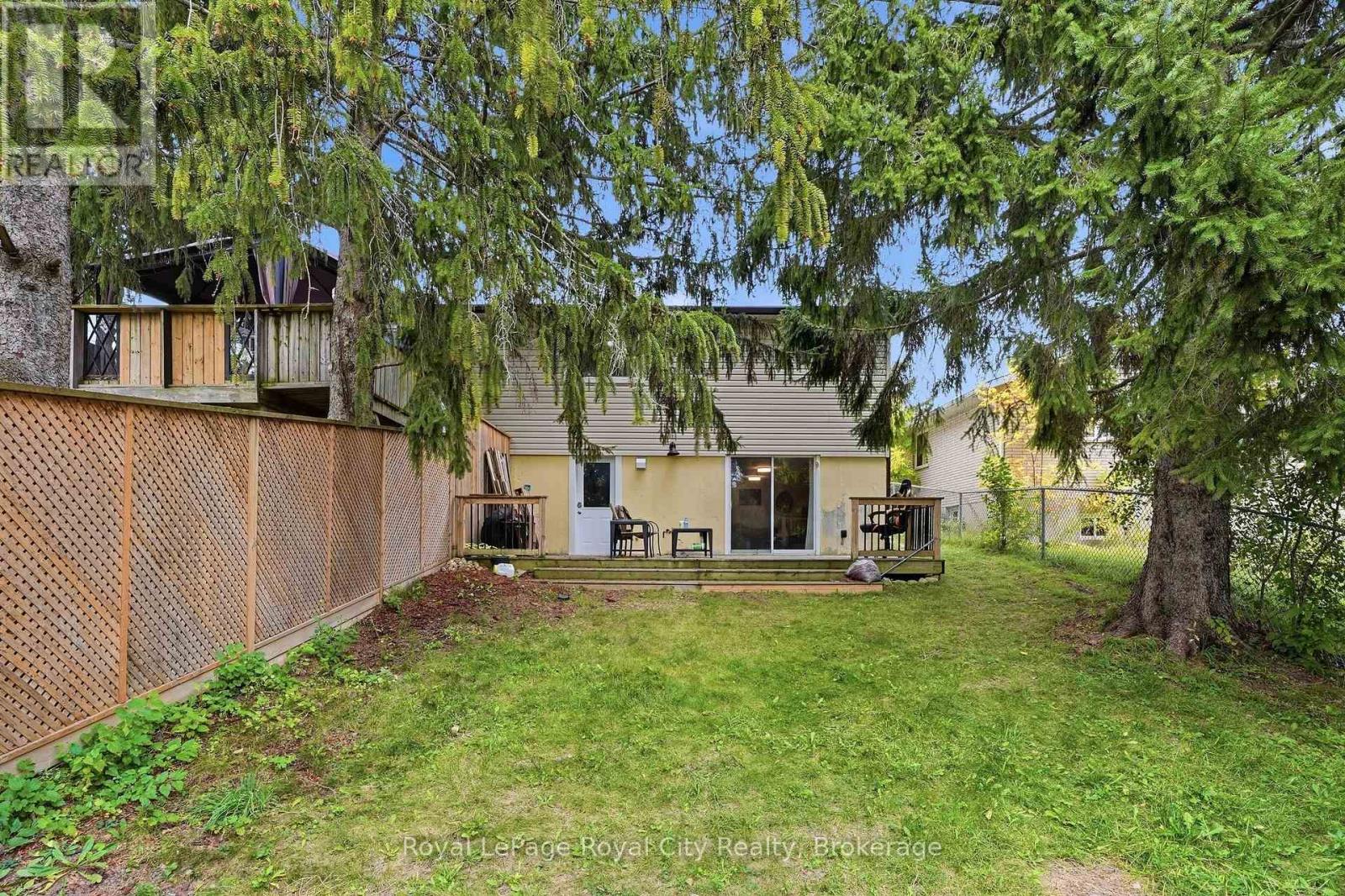 Upper - 37 Mcilwraith Crescent Property Photo 28