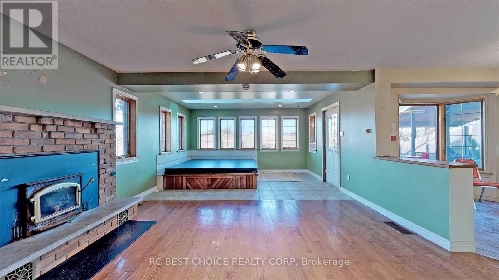 571 Hickory Beach Road Property Photo 9