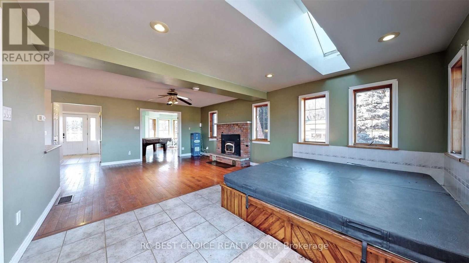 571 Hickory Beach Road Property Photo 10