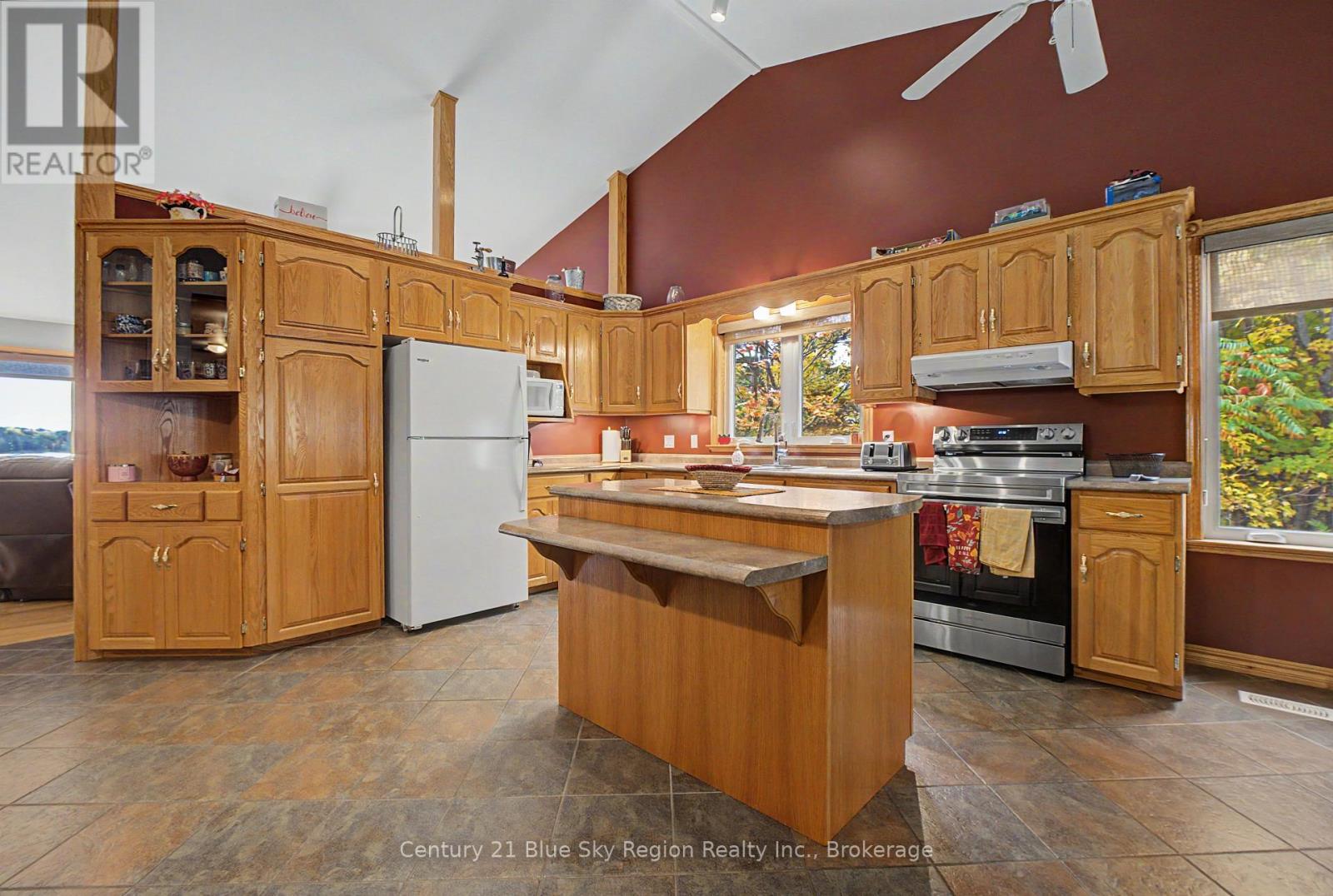 188 Paradis Street Property Photo 4