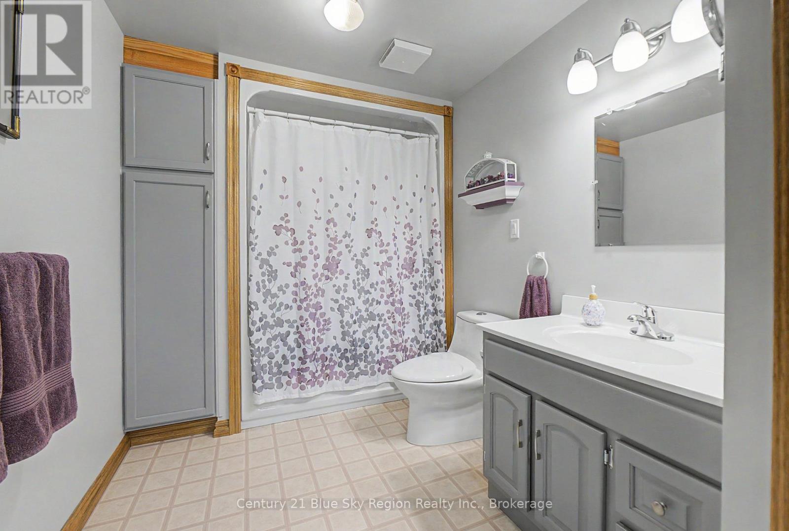 188 Paradis Street Property Photo 32