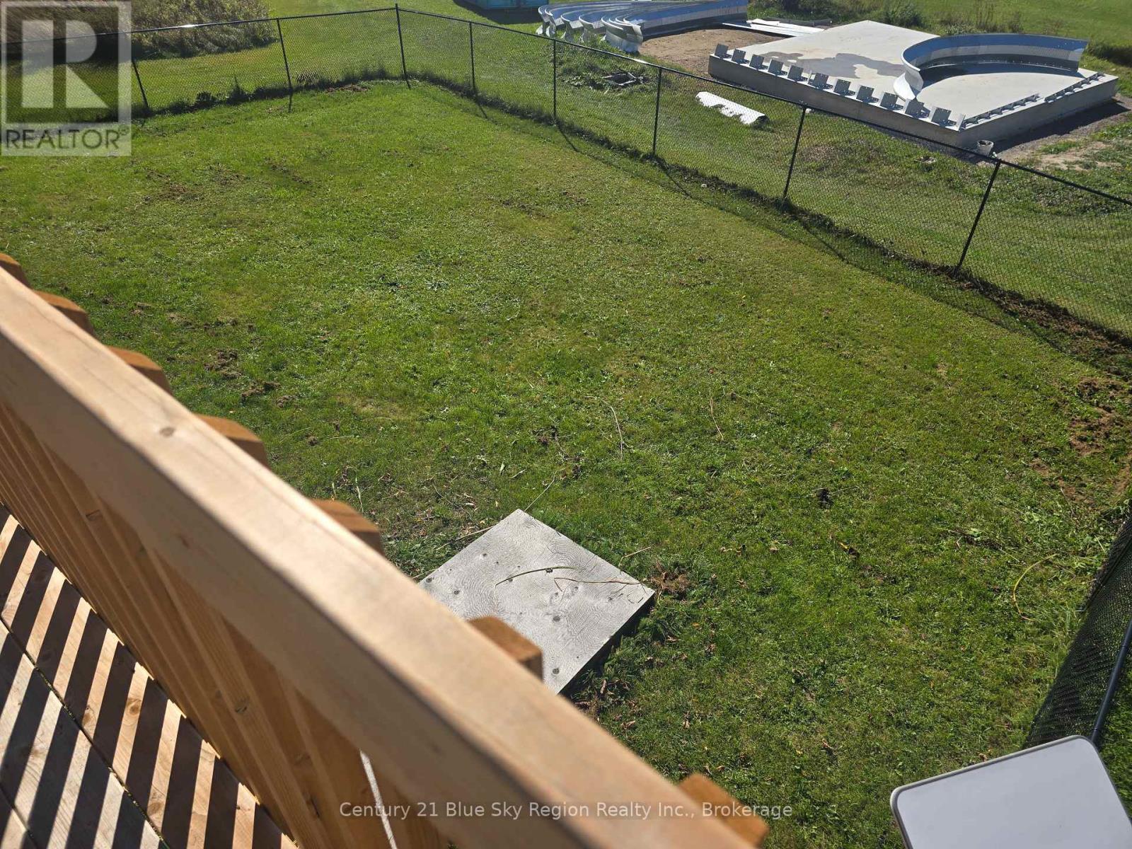 203 Labrecque Street Property Photo 23