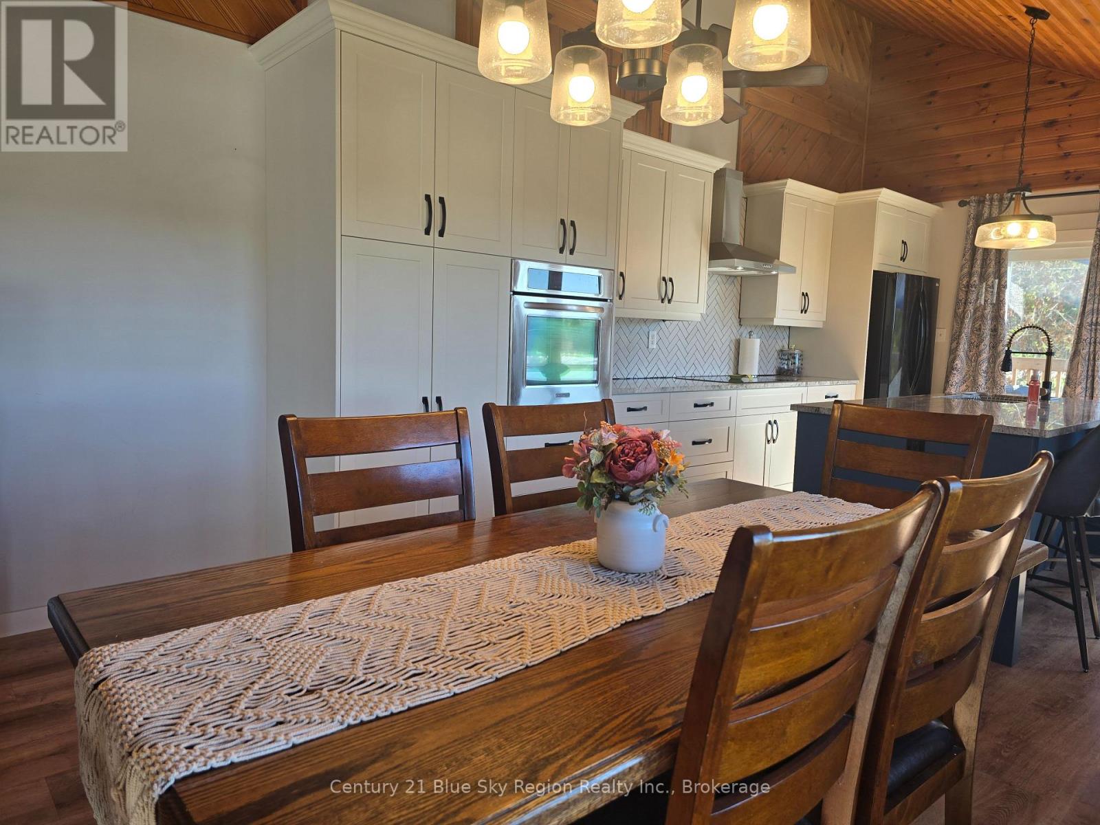 203 Labrecque Street Property Photo 25