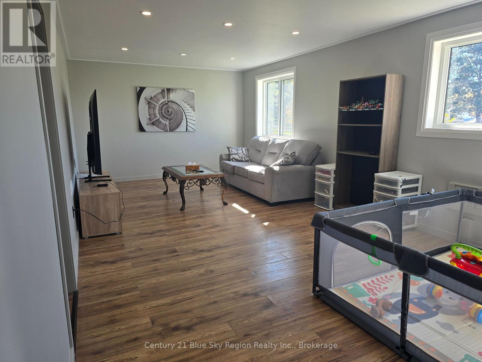 203 Labrecque Street Property Photo 42