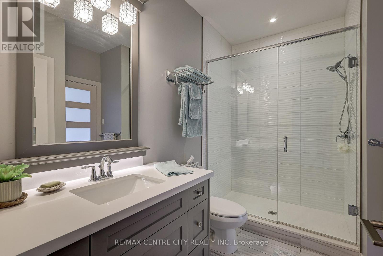 151 Robin Ridge Drive Property Photo 10