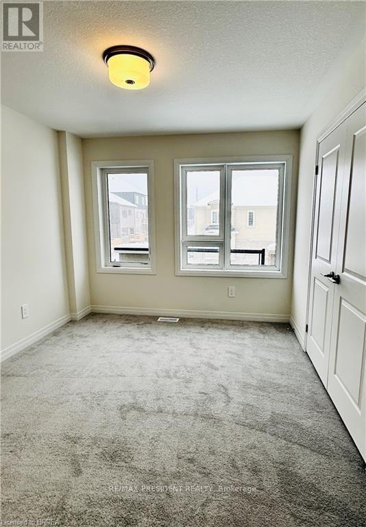31 Stokes Road Property Photo 10