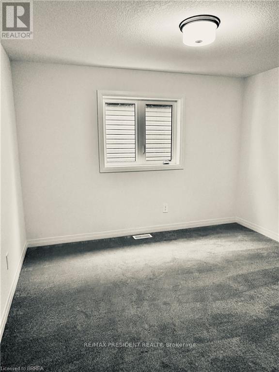 31 Stokes Road Property Photo 11