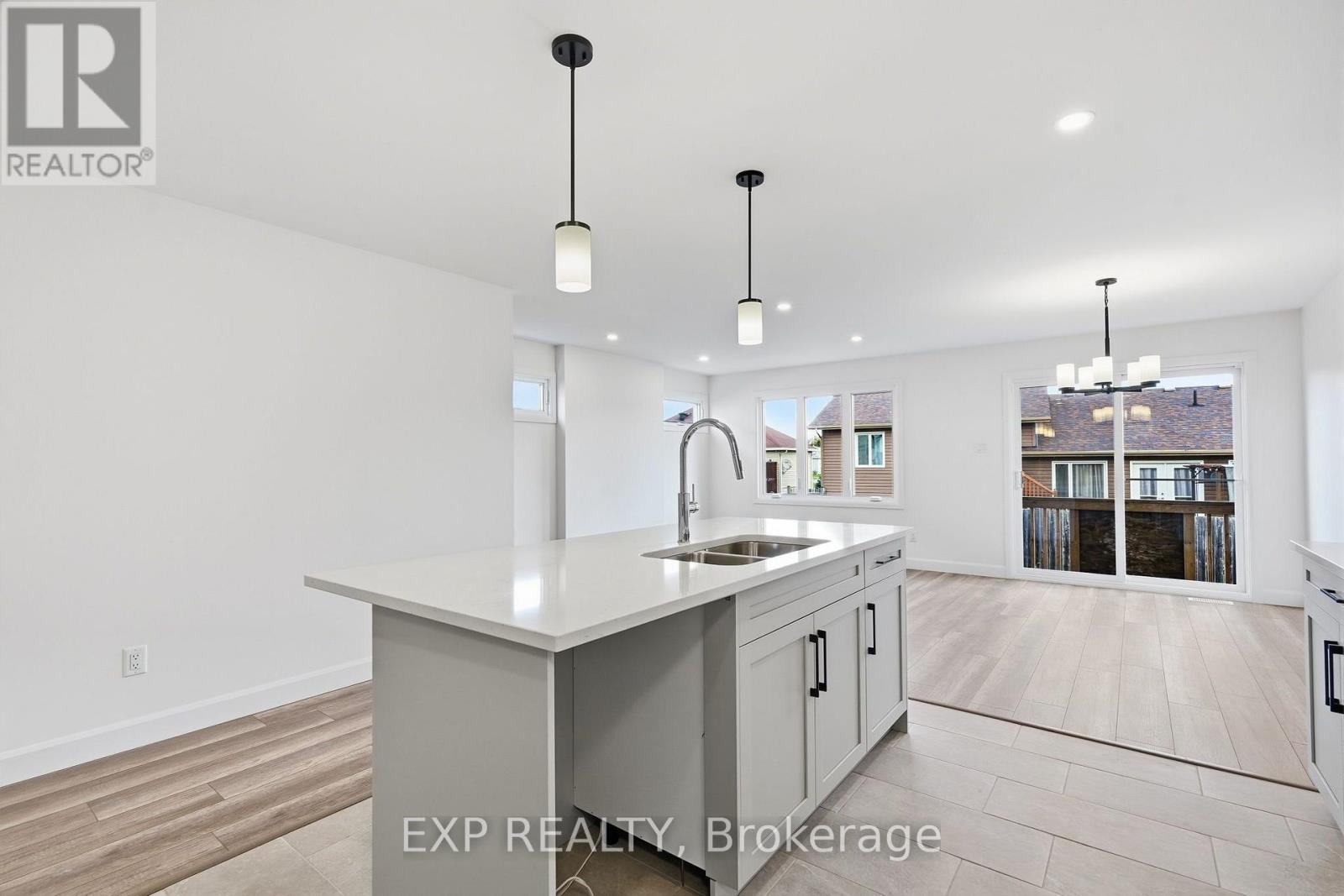 142 Elizabeth Street Property Photo 9