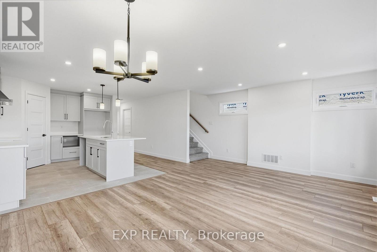 142 Elizabeth Street Property Photo 11