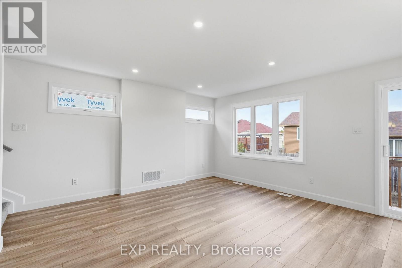 142 Elizabeth Street Property Photo 13