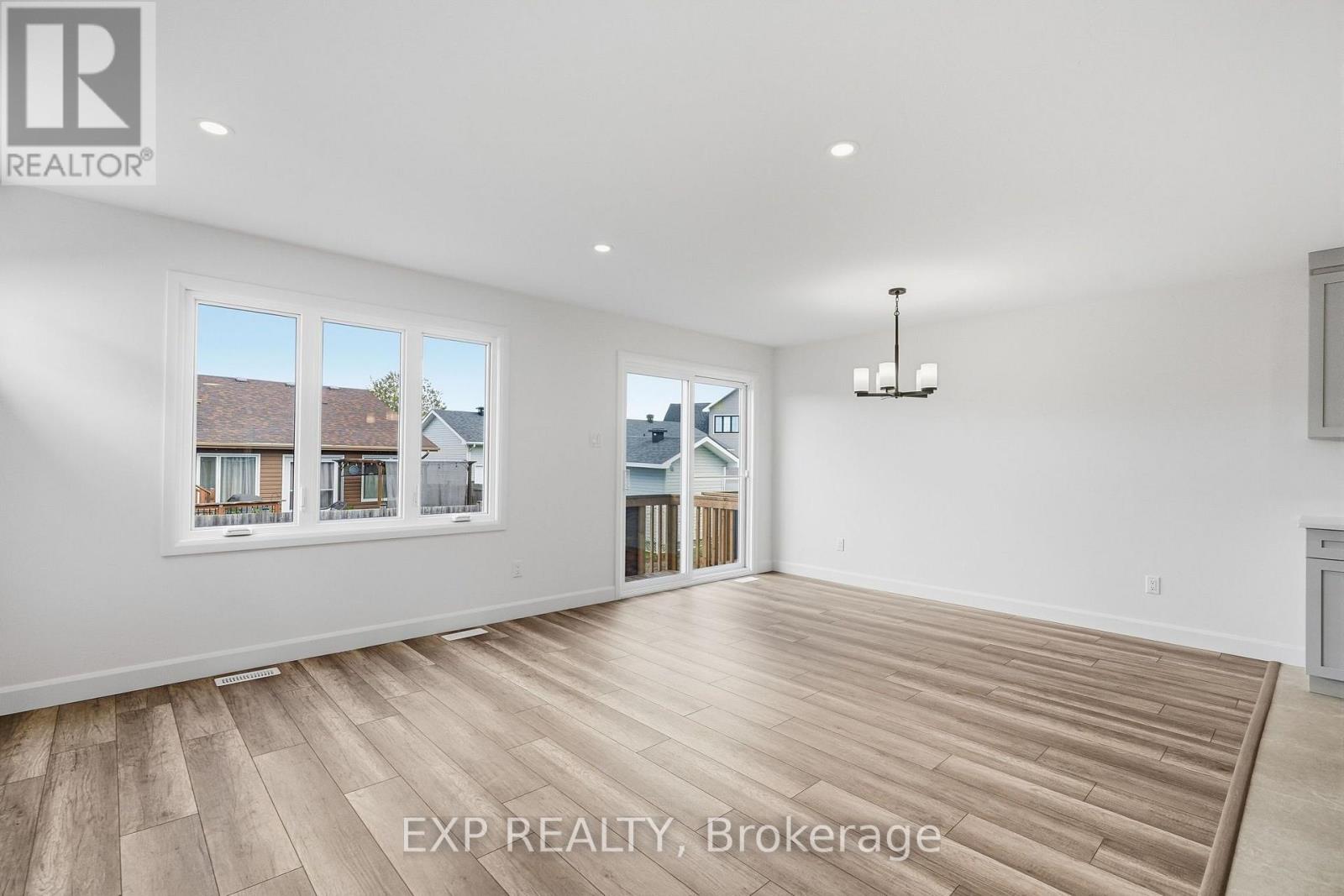 142 Elizabeth Street Property Photo 14