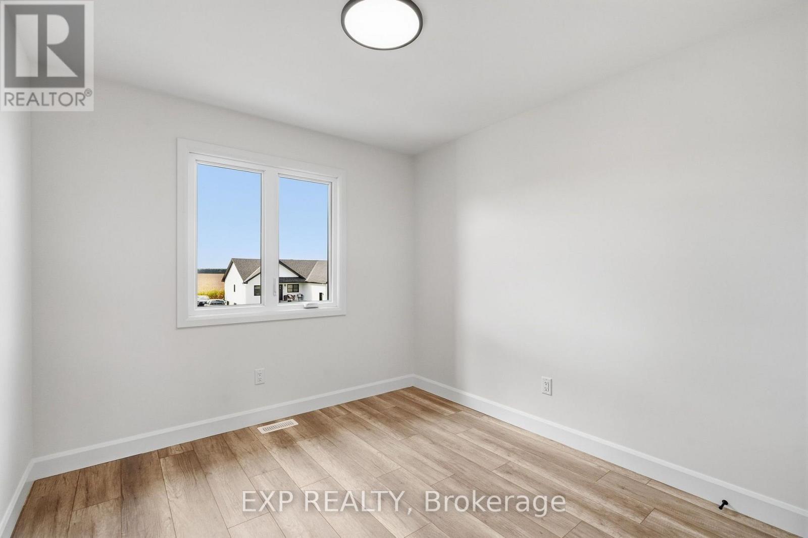 142 Elizabeth Street Property Photo 15