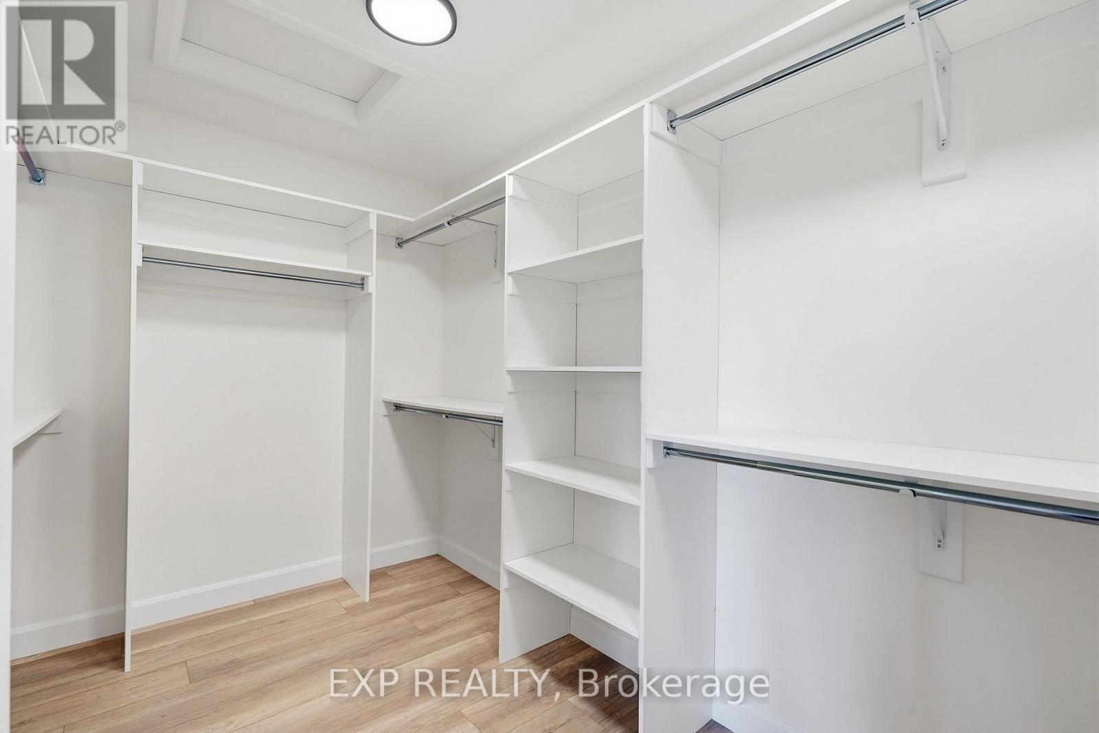 142 Elizabeth Street Property Photo 23