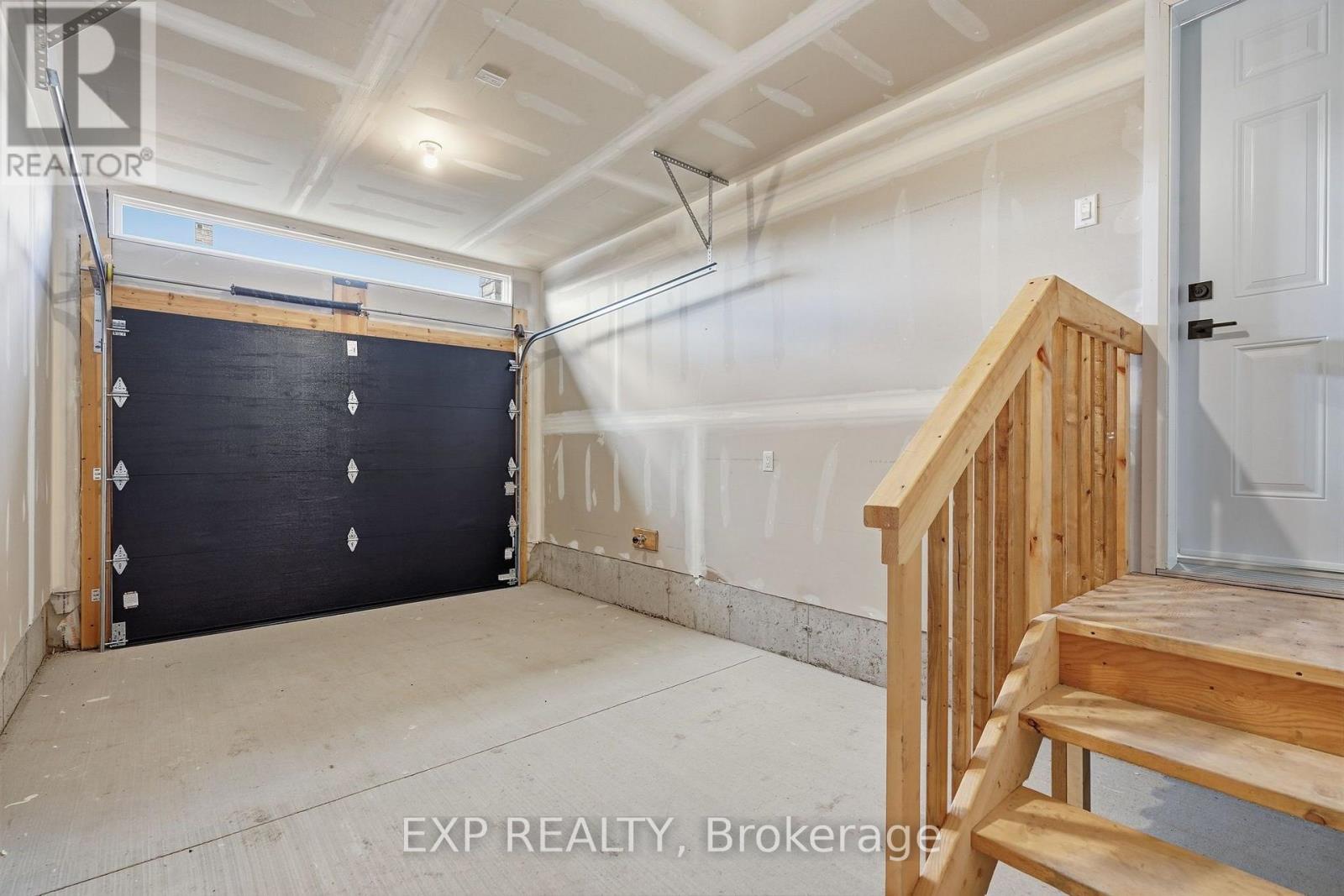 142 Elizabeth Street Property Photo 25