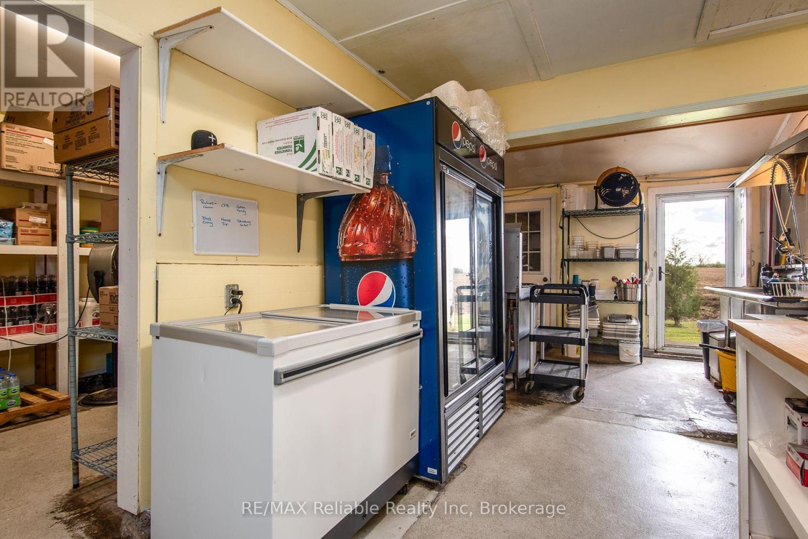 6 London Road Property Photo 19