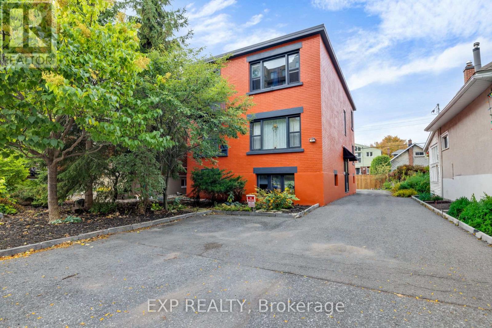 50 Holland Avenue Property Photo 1