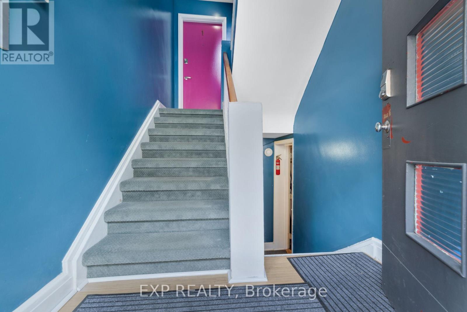 50 Holland Avenue Property Photo 4