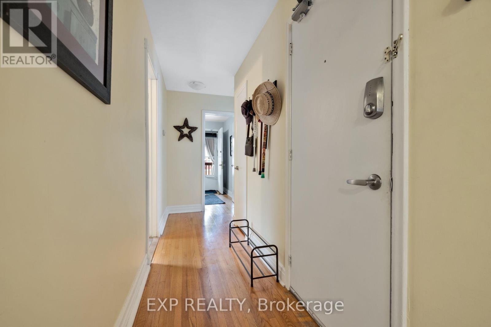 50 Holland Avenue Property Photo 5
