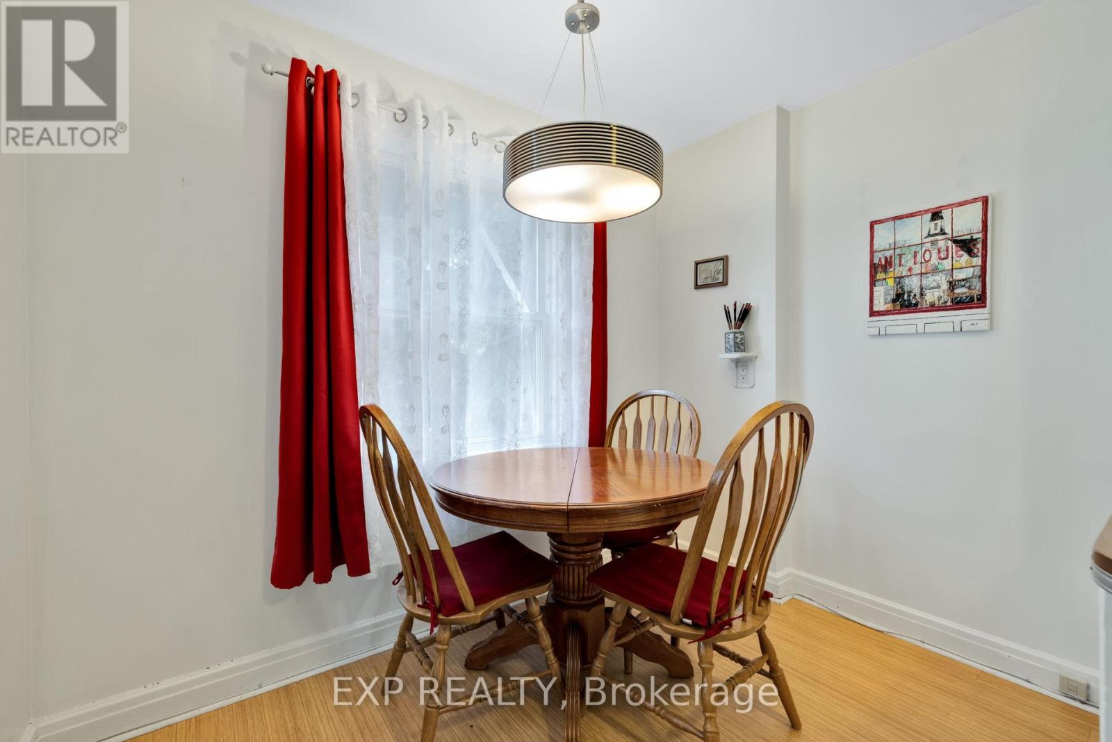 50 Holland Avenue Property Photo 10