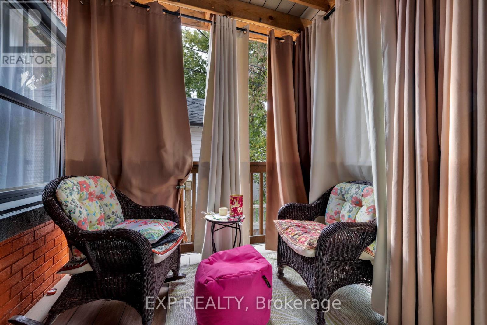 50 Holland Avenue Property Photo 14