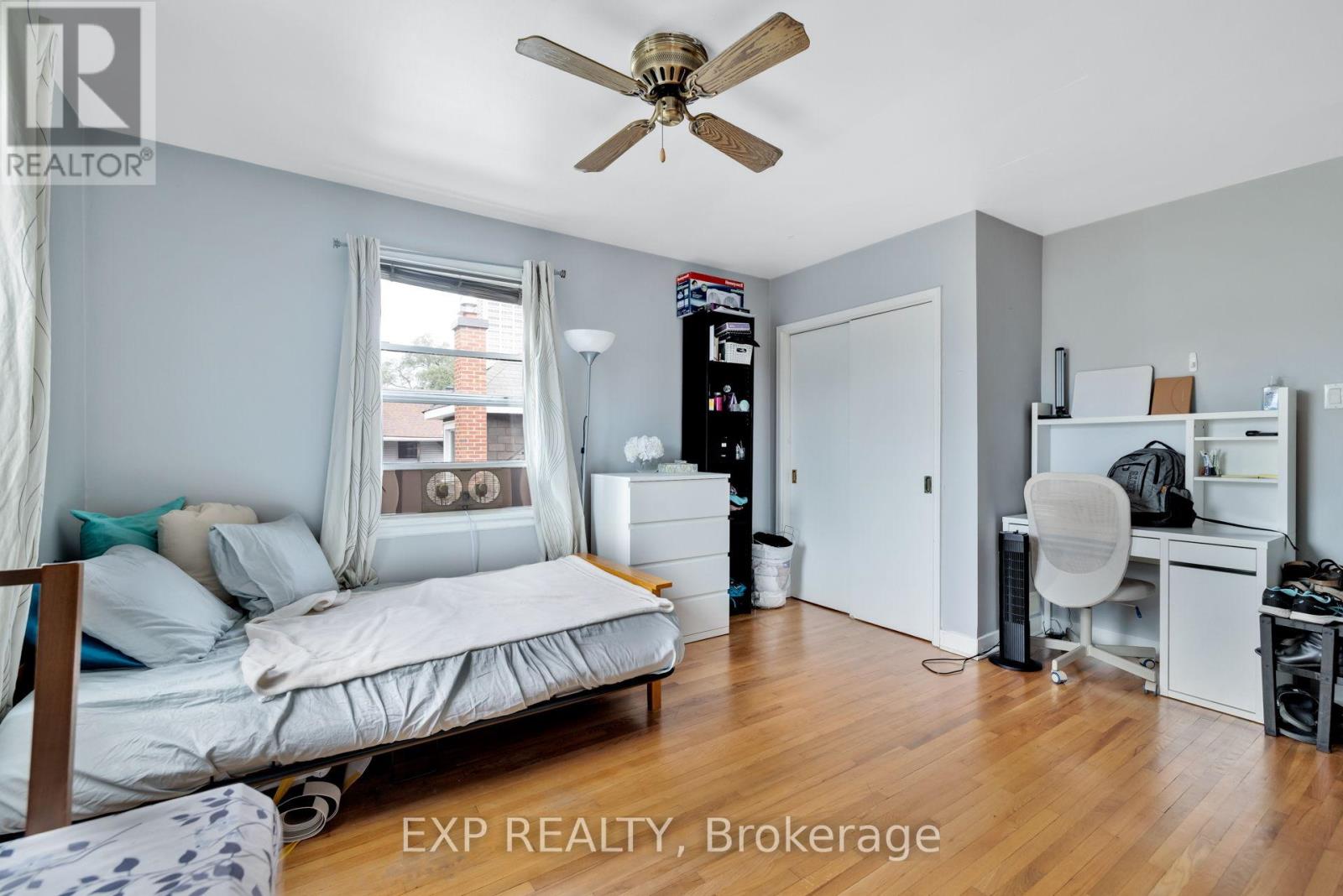 50 Holland Avenue Property Photo 24