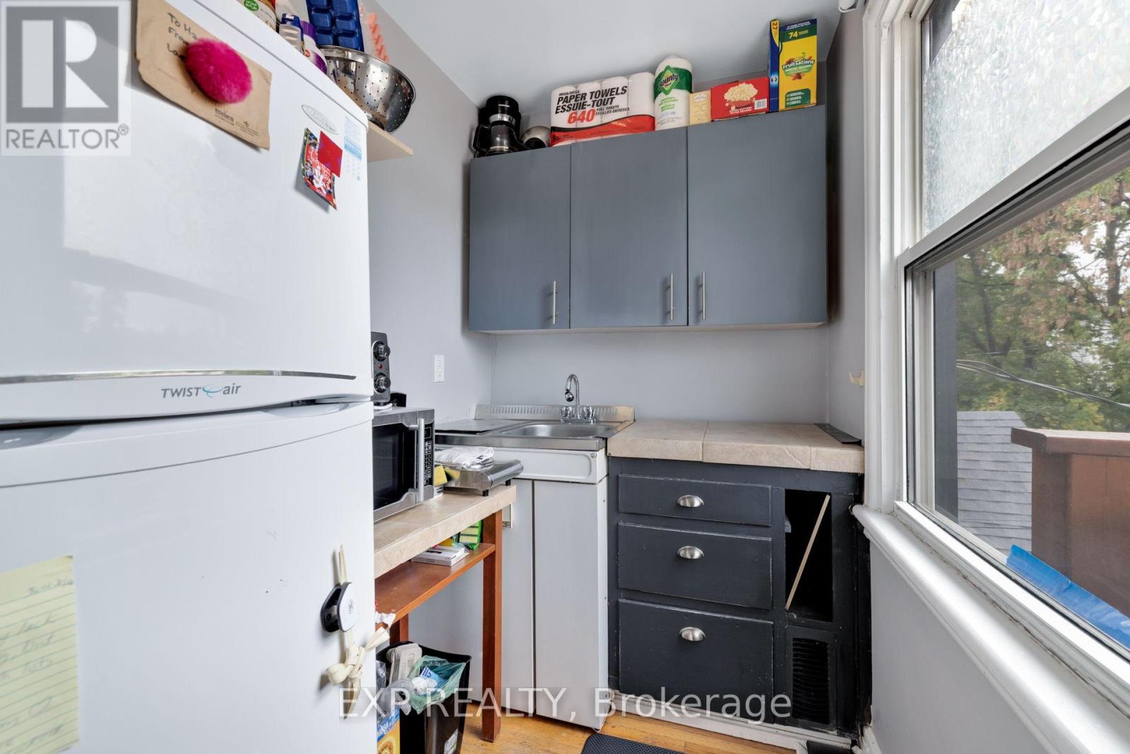 50 Holland Avenue Property Photo 26