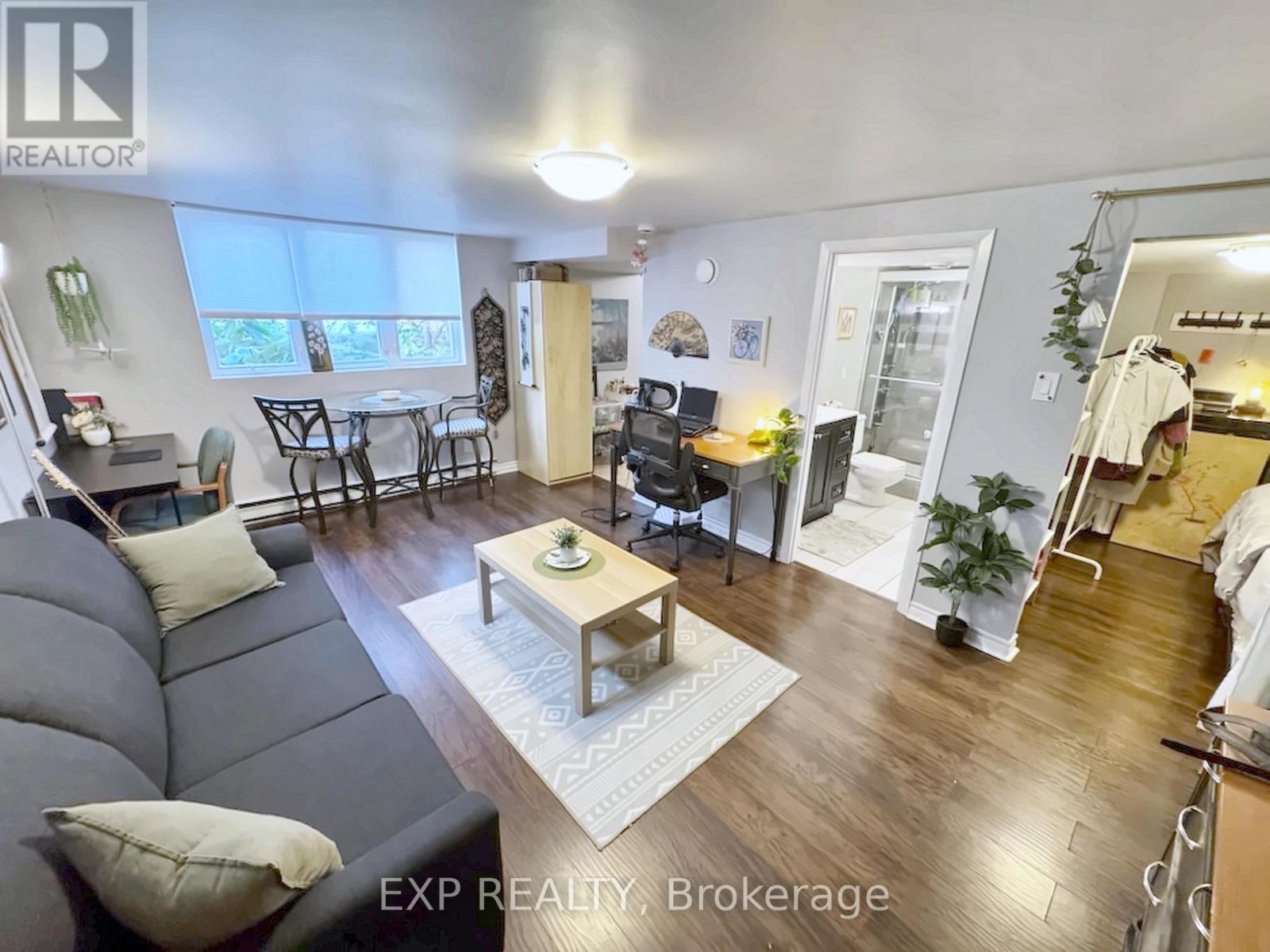 50 Holland Avenue Property Photo 30