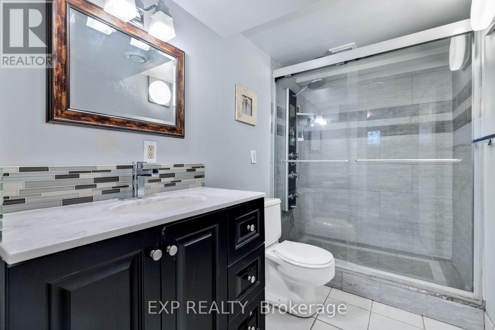 50 Holland Avenue Property Photo 34