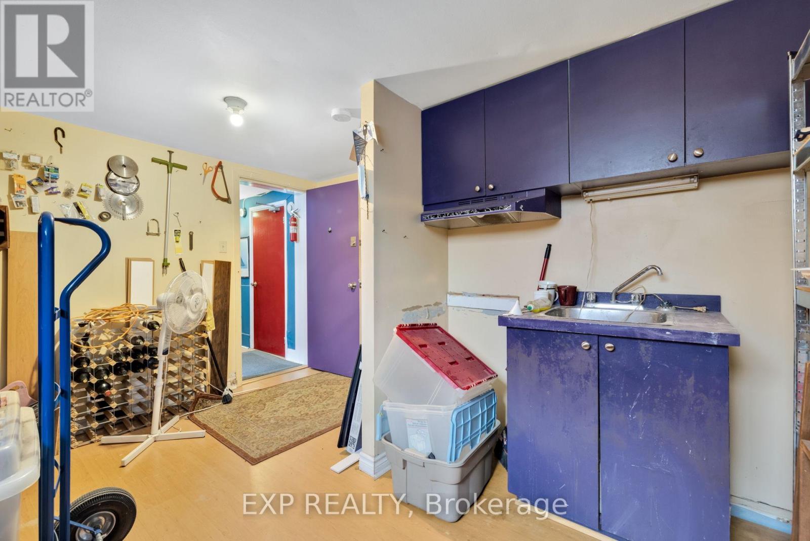 50 Holland Avenue Property Photo 36