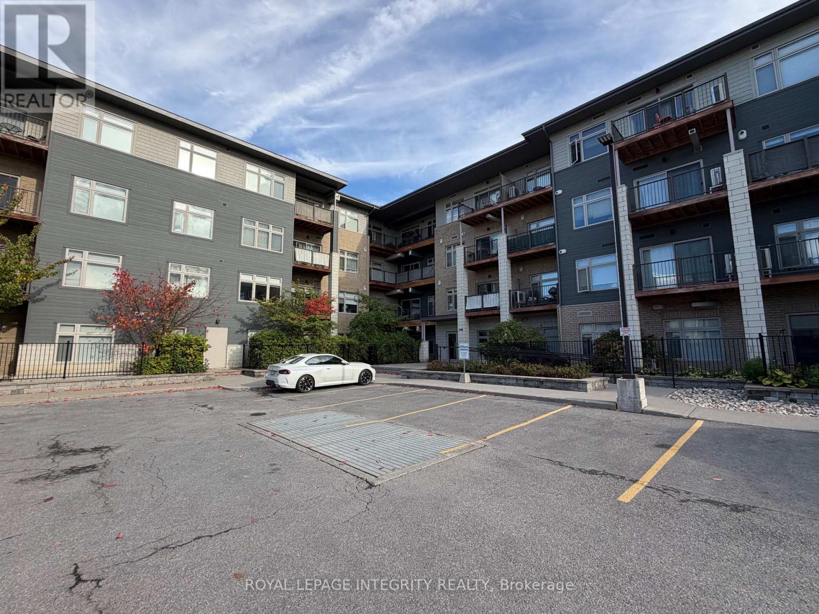 213 - 2785 Baseline Road Property Photo 2