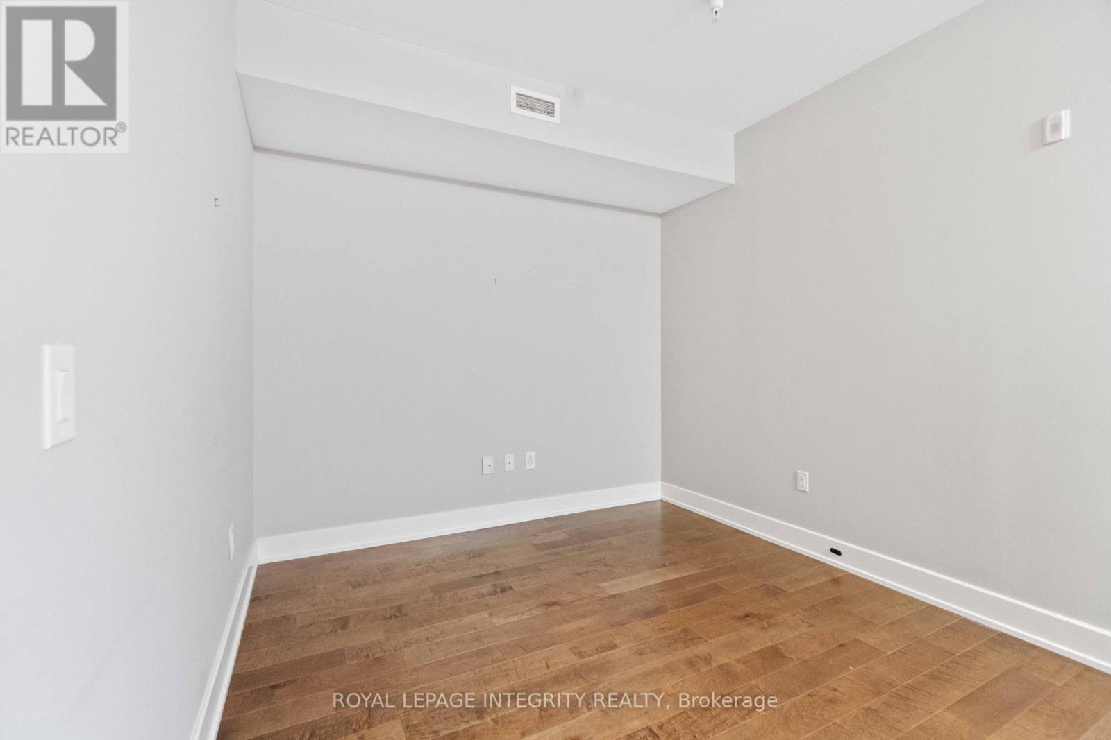 213 - 2785 Baseline Road Property Photo 9