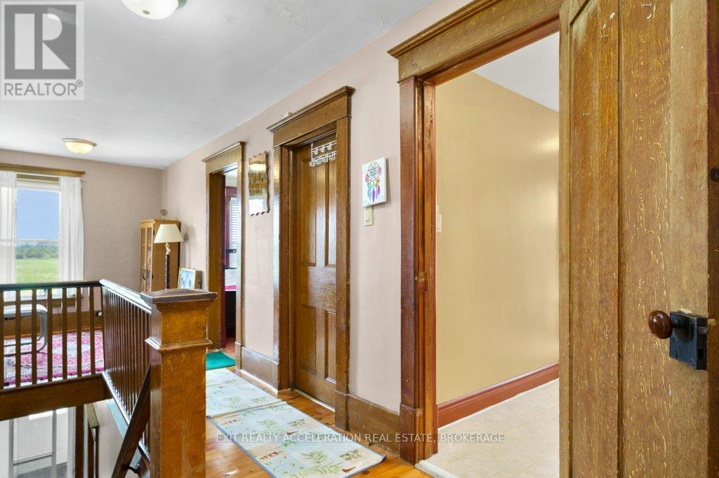 595 Craigen Road Property Photo 19