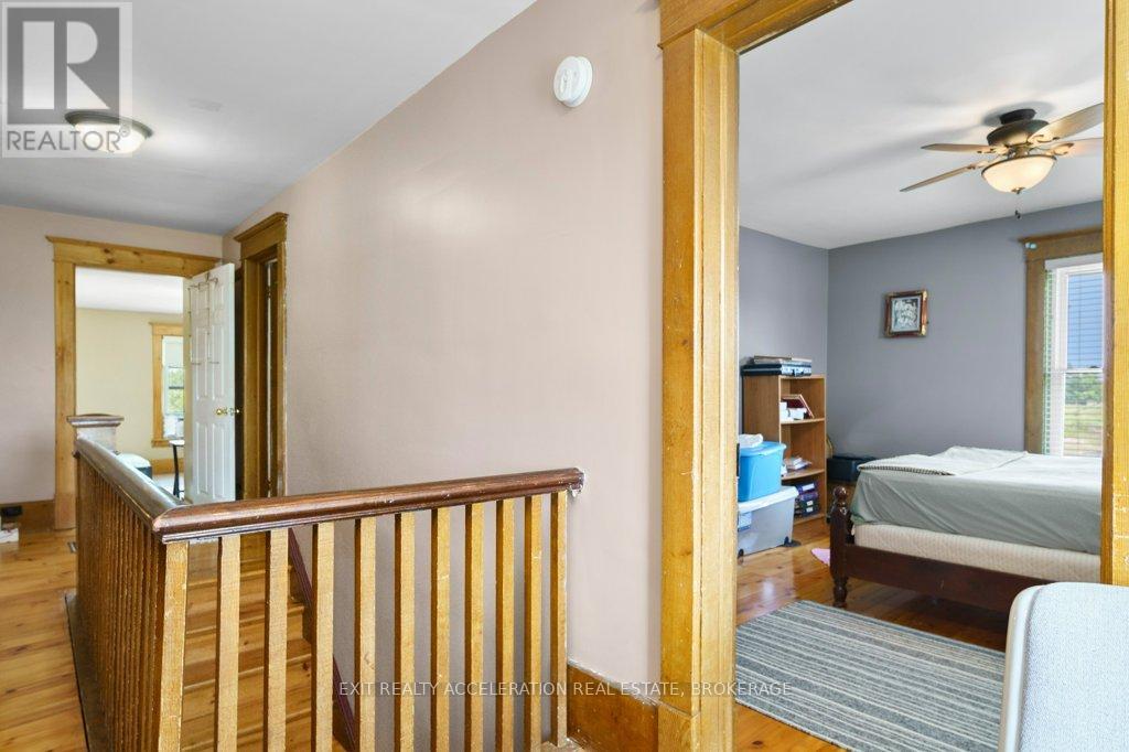 595 Craigen Road Property Photo 20