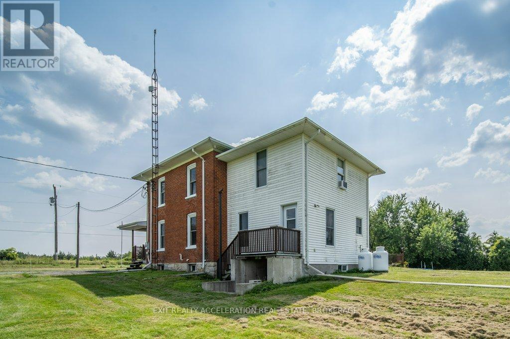 595 Craigen Road Property Photo 26
