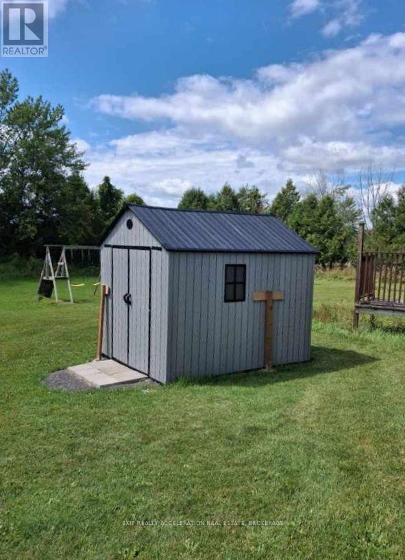 595 Craigen Road Property Photo 30