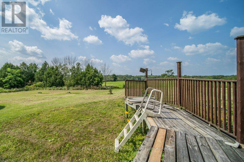 595 Craigen Road Property Photo 33