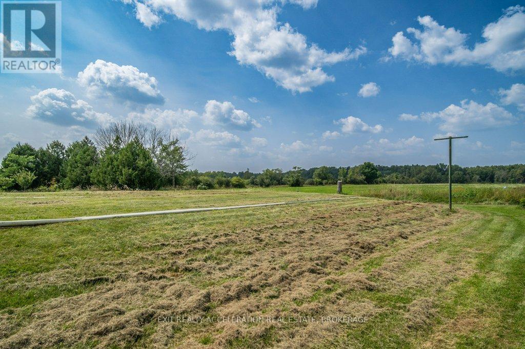 595 Craigen Road Property Photo 38