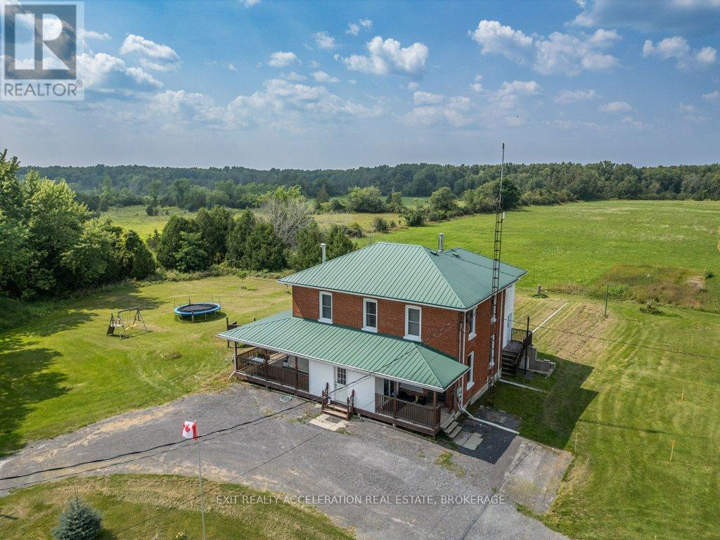 595 Craigen Road Property Photo 40